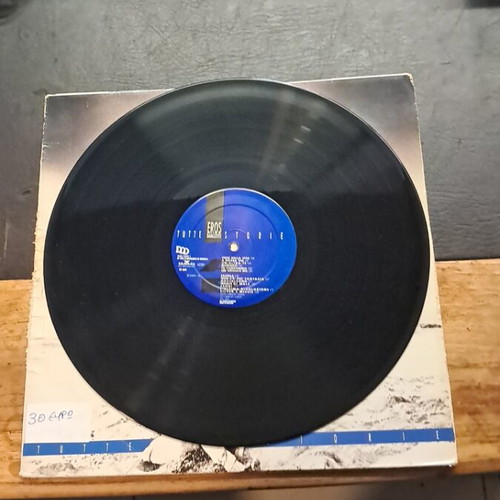 Vinyl record used, excellent condition