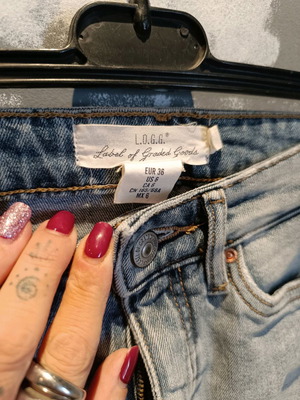 H&M jean skirt used, size 36