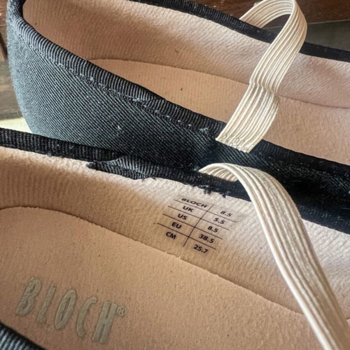 Bloch character shoes like new, EU 38.5, black, low heel