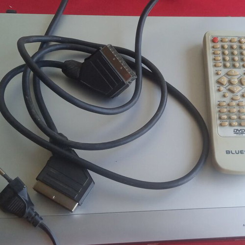 Bluesky DV855 DVD Player like new with remote and scart cable