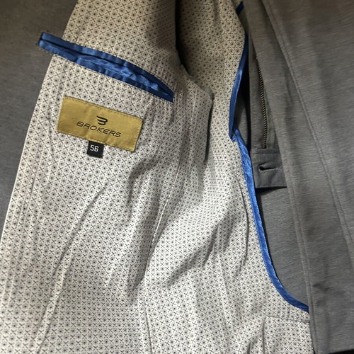 Men's suit like new, size 56, gray
