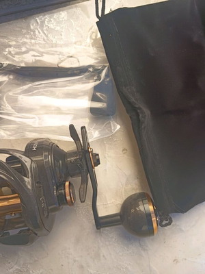 Риболовен макари Creekmoon Baitcasting Reel 16 кг макс драг карбонов корпус нов