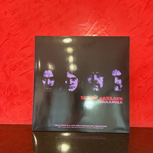 Back Sabbath Live Paranoid vinyl like new, metal
