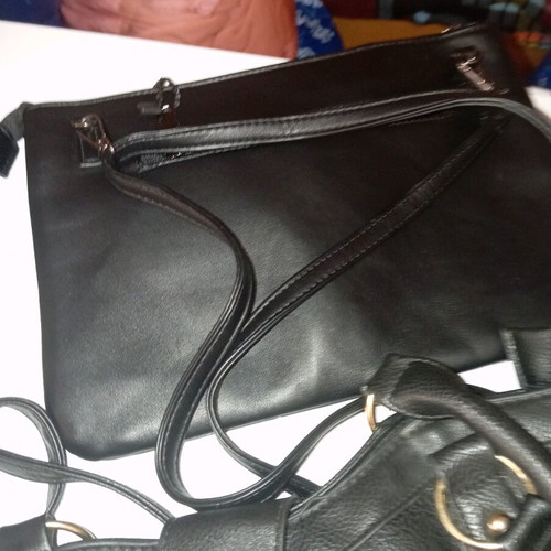 Leather shoulder bags like new, pack of 4, black