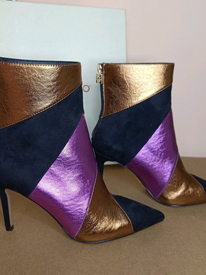 Rinascimento boots new, black and gold, size 37