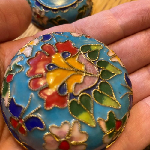 Cloisonné box like new