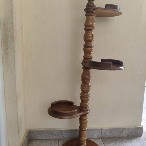 Vintage turned wood plant stand with 3 removable levels like new