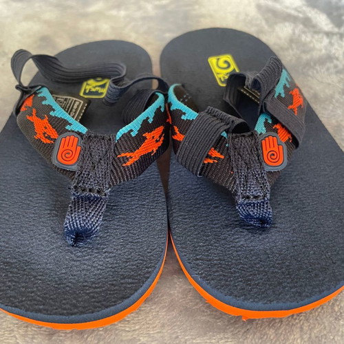Teva Mush Kids Sandals Size 22 - 23