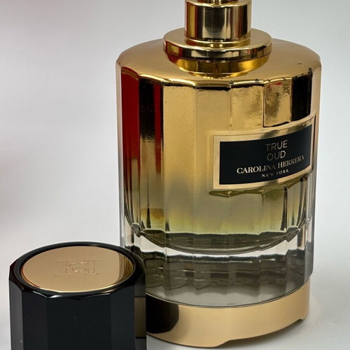Carolina Herrera True Oud 100ml Eau de Parfum like new