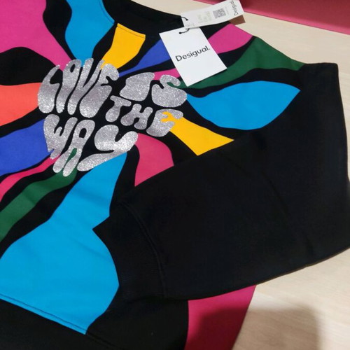 Desigual girls sweatshirt like new with colorful design and glitter