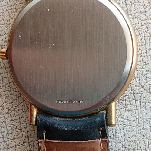 Mercedes-Benz Classic Dress Watch like new, quartz, leather strap