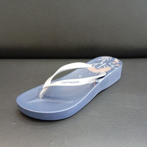 Platform flip-flops with silver straps