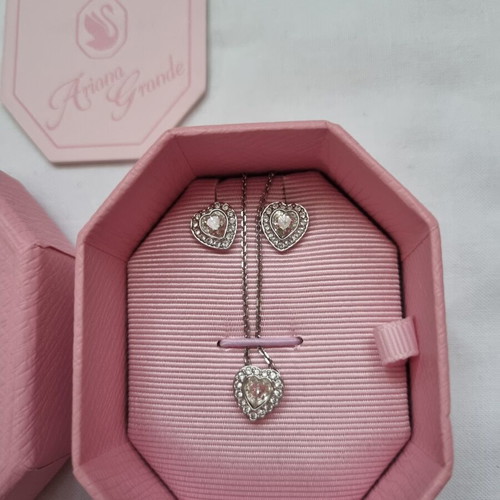 Swarovski Ariana Grande necklace and earrings set new, silver