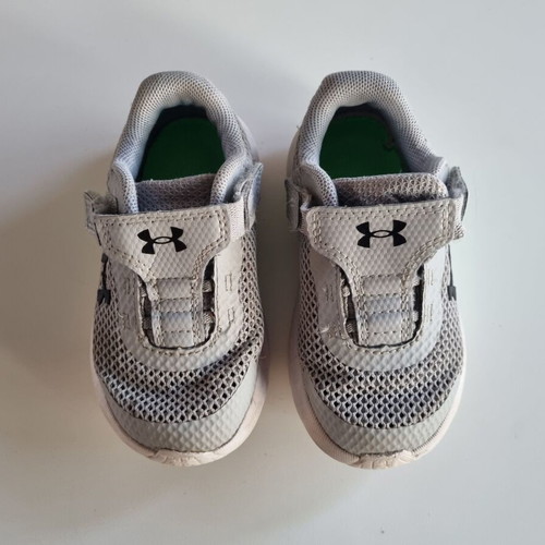 Under Armour kids' athletic shoes used, size 23.5, gray