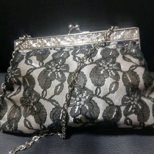 Frangi-Tie Rack London evening bag new with chain 20×13cm