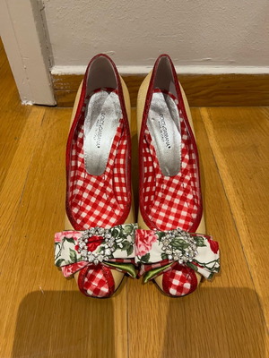 Dolce Gabbana peep toe pumps used, multicolor, size 39