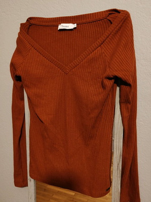 Toi&Moi blouse new in brick color, size S