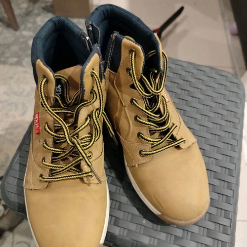 Boys' boots size 36 like new, brown