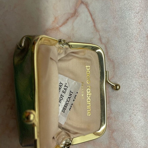 Wallet new gold color without wear