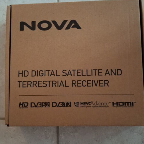 Nova decoder like new with remote control