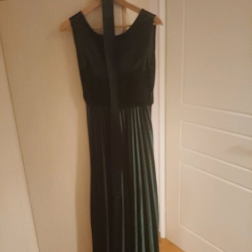 Maxi velvet dresses like new, set of 2, green