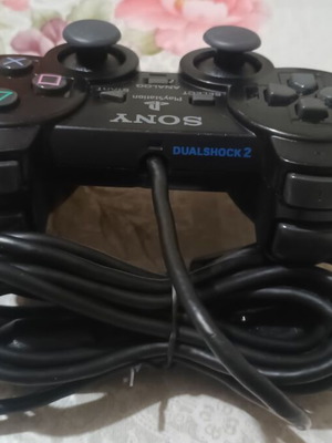 PlayStation 2 controller black like new