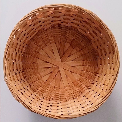 Set of 2 woven baskets like new, diameter 23 cm
