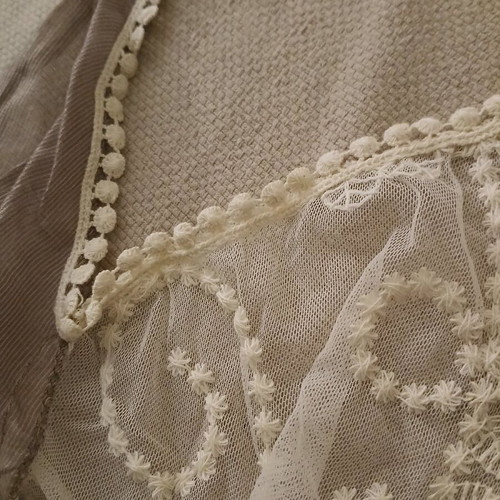 Long thin scarf with lace used, cotton, two-tone light brown and ecru