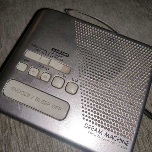 Sony clock radio like new with innovative design and alarm