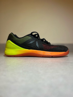 Reebok Nano 7.0 women's athletic shoes used, size 38, yellow and black