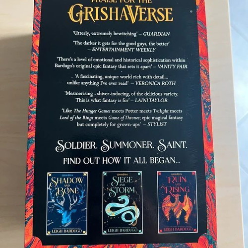 Shadow and Bone Trilogy used Greek edition by Leigh Bardugo