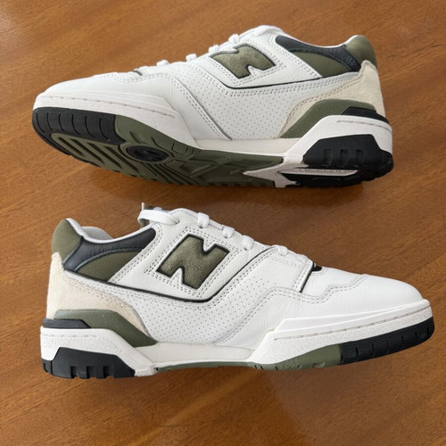 New Balance 550 sneakers unisex size 42 like new white/olive