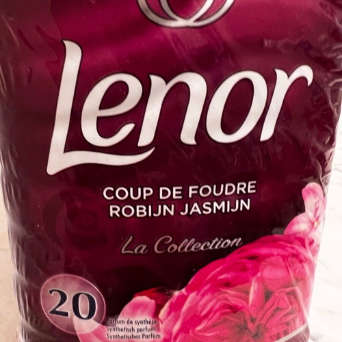 Lenor detergent set new, 1 bottle