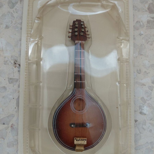 Collectible Miniature Mandolin Brand New Hachette Salvat