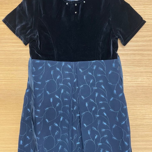 Girls' dresses for 8 years old like new, set of 3 pieces