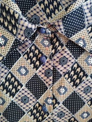 Vintage long-sleeve shirt like new