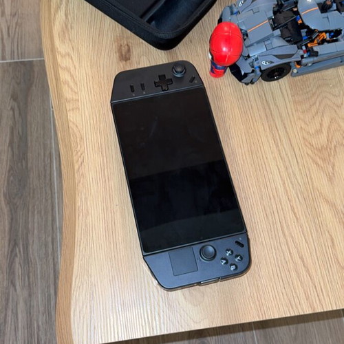 Legion Go Z1 Extreme 512GB конзола като нова