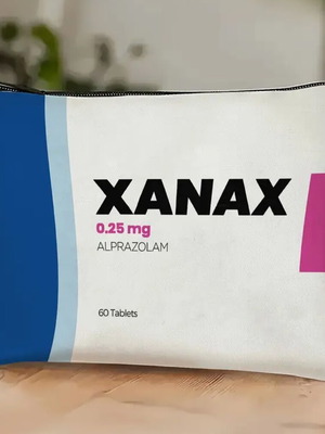 Τσάντα μακιγιάζ καινούργια, νεσεσέρ προσωπικών χρήσεων