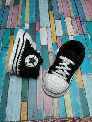 Χειροποίητα πλεκτά αθλητικά παπούτσια σπορτέξ καινούργια για μωρά έως 12 μηνών