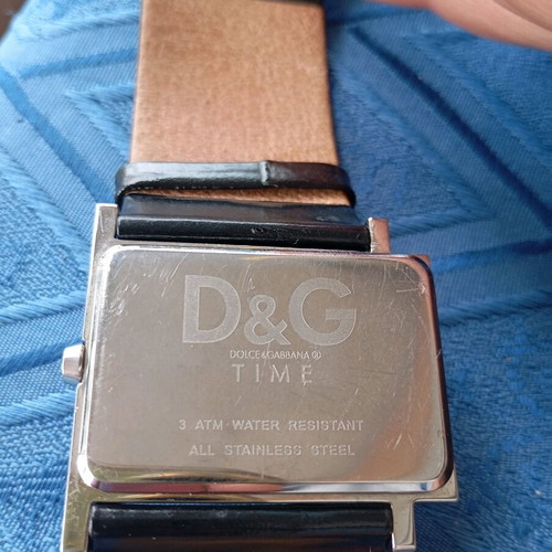 Vintage Dolce & Gabbana DW 3719340016 wristwatch like new, black