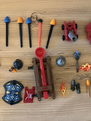 Playmobil knight accessories collection