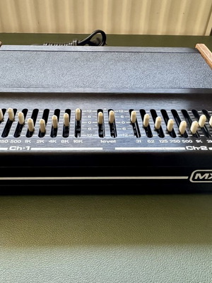 Vintage MXR Stereo Graphic Equalizer Model 114 used