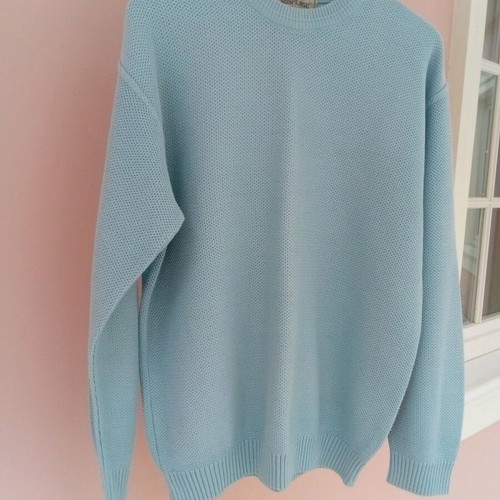 Men's pullover size Medium like new