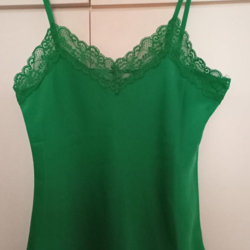 Lingerie top satin emerald with lace, like new