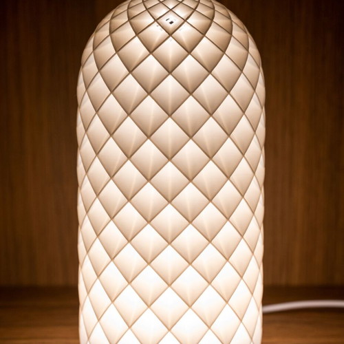 Table lamp 3D printed with geometric pattern new