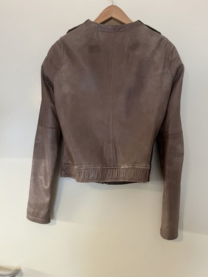 Leather jacket Pull & Bear brown used, no collar with pockets