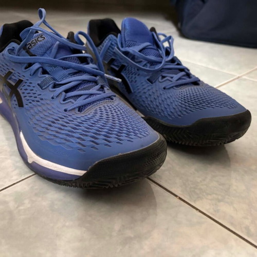 ASICS Gel-resolution 9 men's tennis shoes like new, size 44