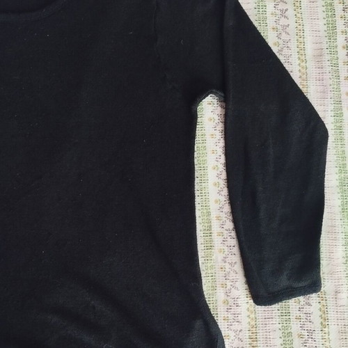 Long-sleeve blouse black like new, sizes L to XXL