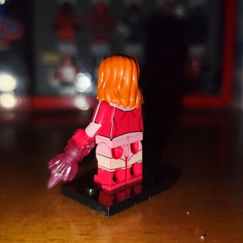Atom Eve minifigure from Invincible series with accessories