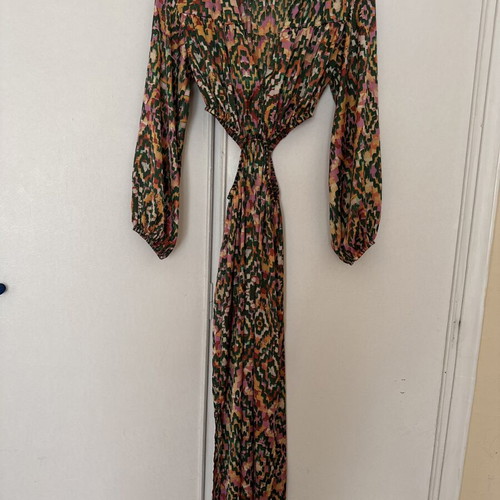 Zara multicolor geometric dress with cut-out waist and long sleeves